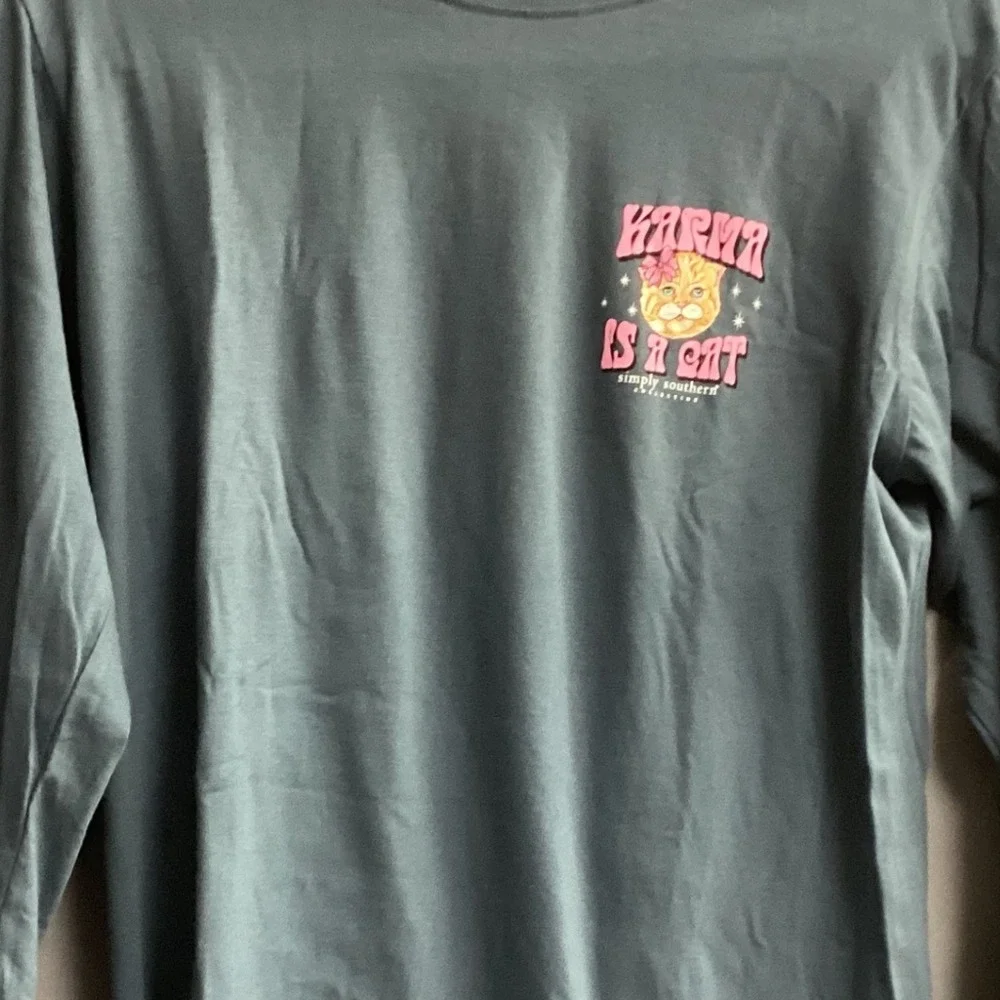 Simply Southern Karma Is A Cat Graphic Long Sleeve T-Shirt Women's‎ S Dusty Blue